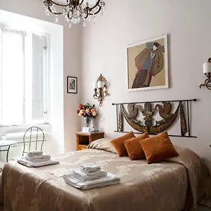 Bed & Breakfast Dante's Hell, Rome