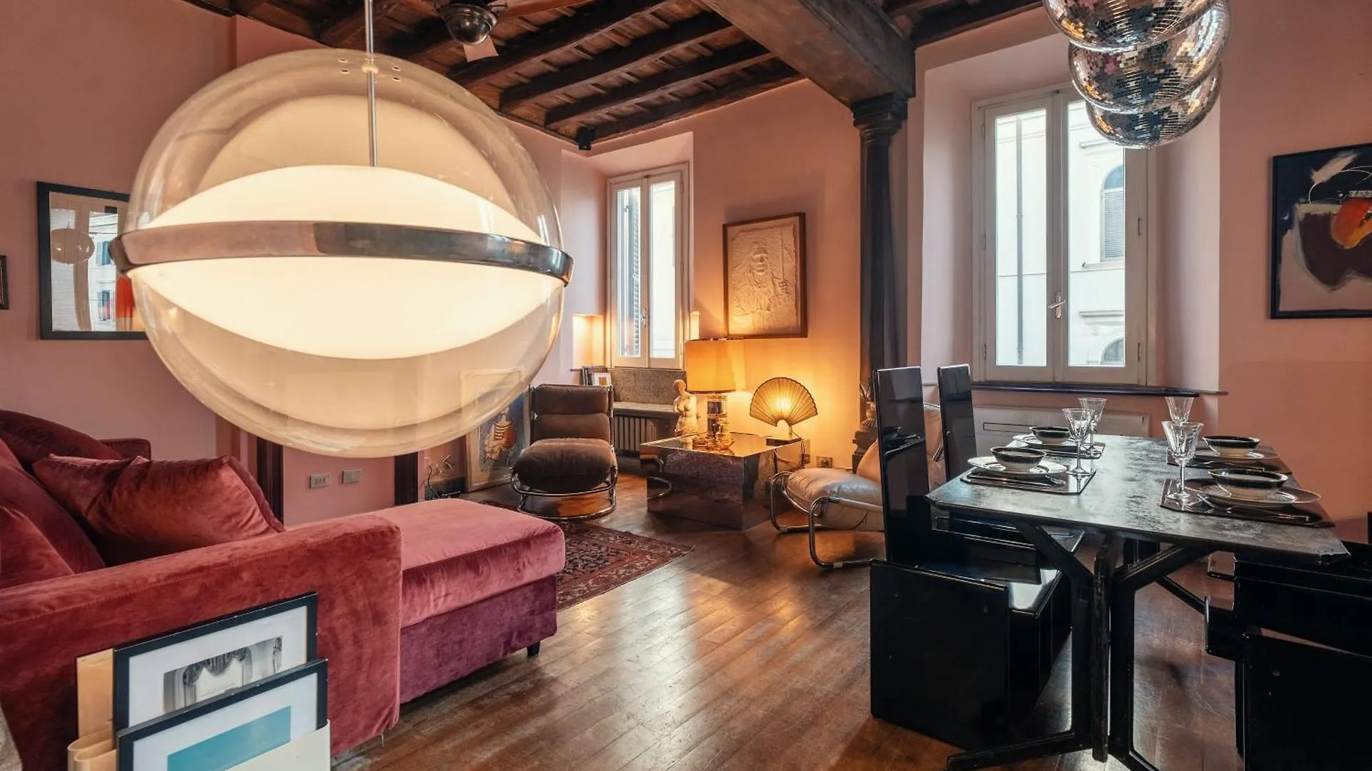 Apartment Charme Apt In Piazza Monti Rome Italy