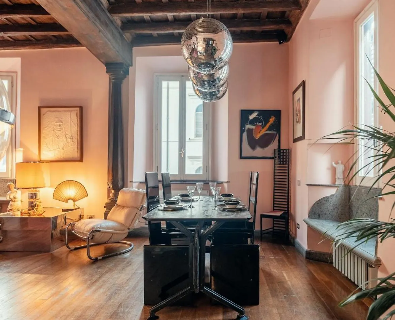 Charme Apt In Piazza Monti Rome Apartment